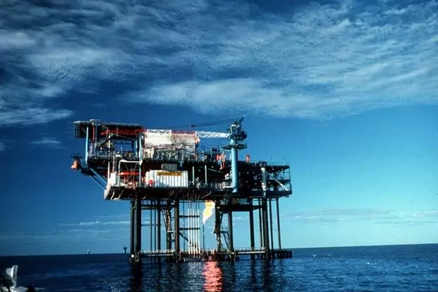 offshore oil platform