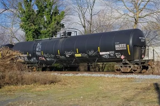 crude-by-rail